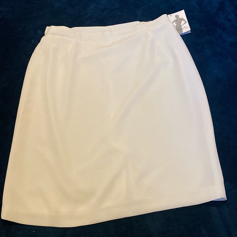 NWT Vintage Ingenuity white skirt made in Canada fully lined